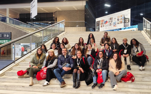 Estudantes e docentes da licenciatura em Design de Interiores e ...